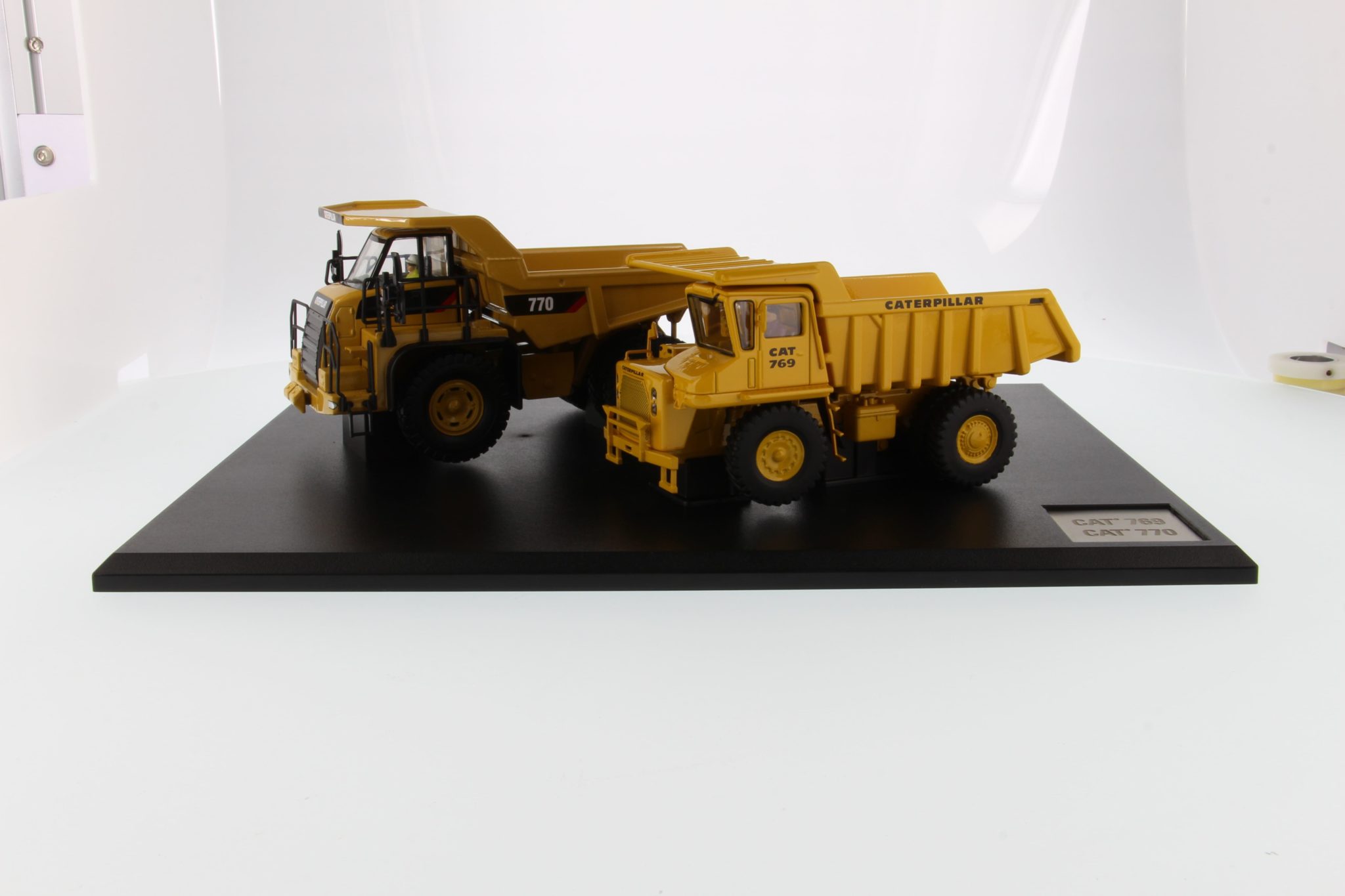 Cat Off Highway Truck Evolution Series 769 + 770 - 1:50